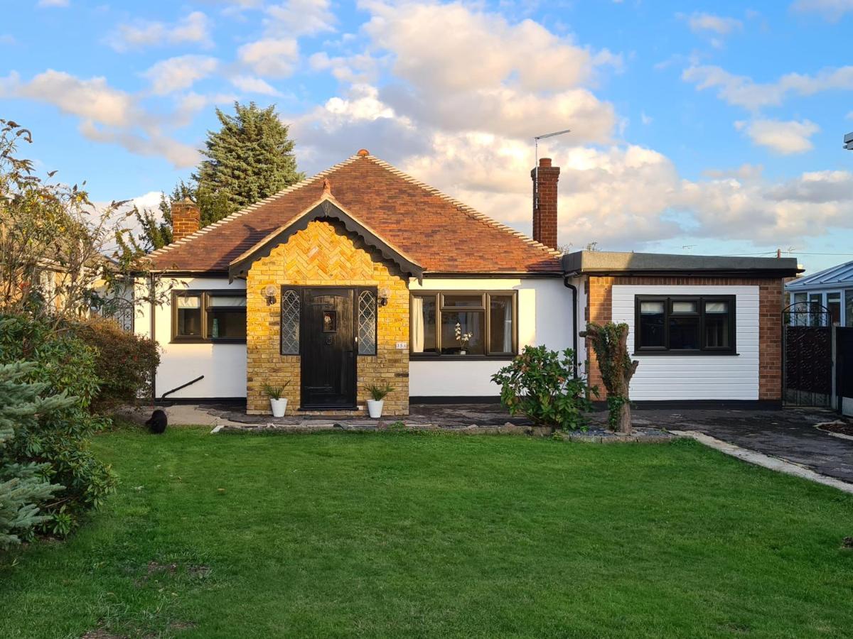 罗奇福德Westbury House别墅 外观 照片