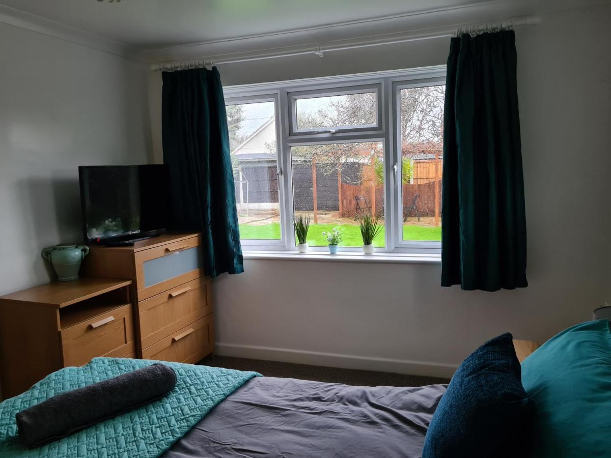 罗奇福德Westbury House别墅 外观 照片